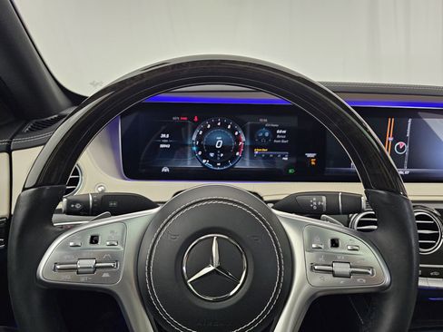 Used 2019 Mercedes-Benz S 560 Sedan image 38