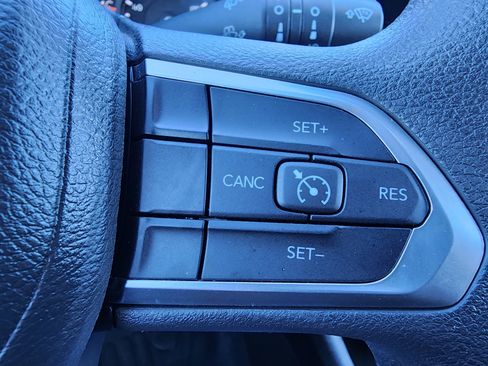 Used 2025 Jeep Compass Sport AWD/4WD image 19