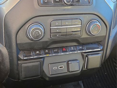 Used 2024 Chevrolet Silverado 1500 Custom image 28