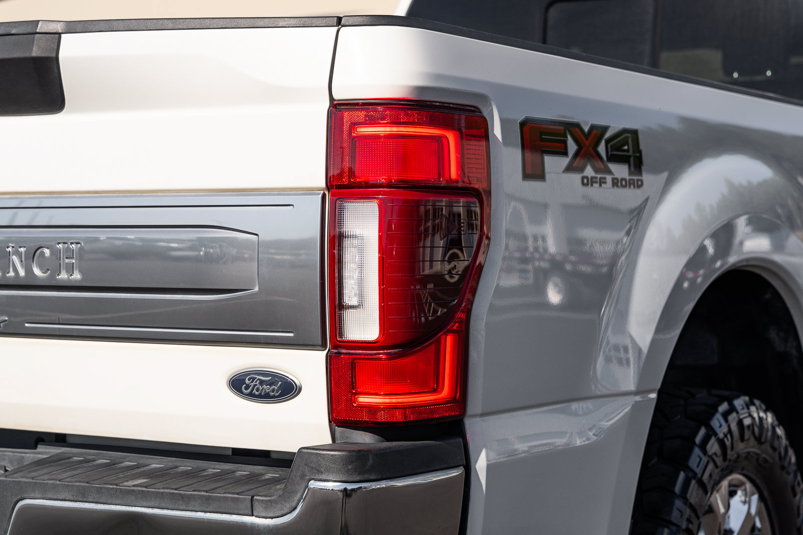 Certified 2022 Ford F350 King Ranch w/ King Ranch Ultimate Package AWD/4WD image 15