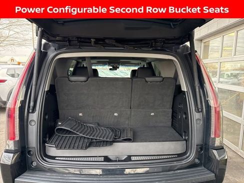 Used 2019 Cadillac Escalade Luxury w/ Escalade Sport Edition image 24