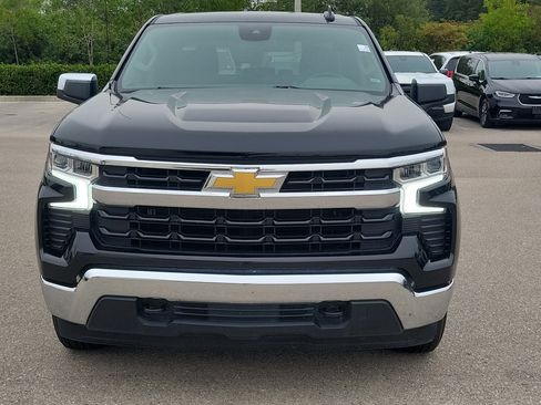 Used 2025 Chevrolet Silverado 1500 LT image 2