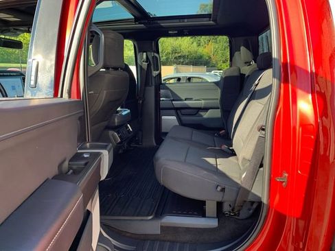 Used 2022 Ford F150 XLT w/ Equipment Group 302A High image 16