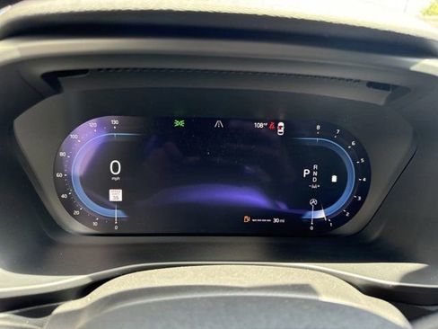 New 2024 Volvo XC40 B5 Plus w/ Climate Package AWD/4WD image 15