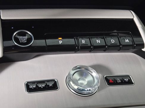 Used 2026 Lincoln Navigator Reserve AWD/4WD image 28