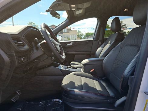 Used 2023 Ford Escape ST-Line Select image 21