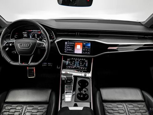 Used 2024 Audi RS 7 Performance w/ Executive Package image 30