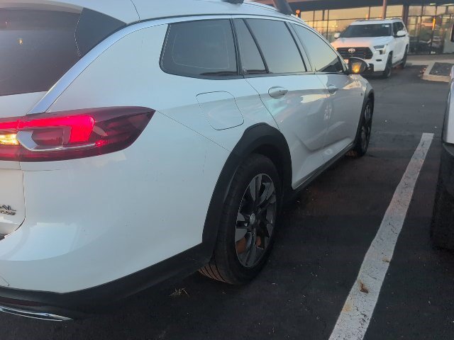 Used 2019 Buick Regal Preferred w/ Sights and Sounds Package AWD/4WD image 8