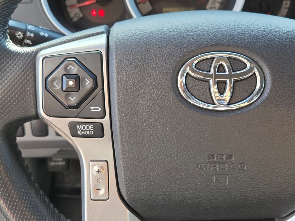Used 2015 Toyota Tacoma PreRunner w/ TRD Off-Road Package RWD image 24