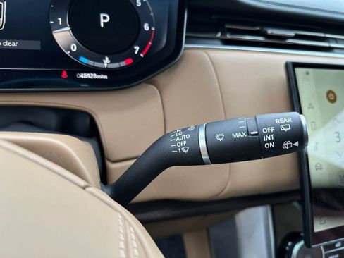 Used 2023 Land Rover Range Rover Autobiography AWD/4WD image 22
