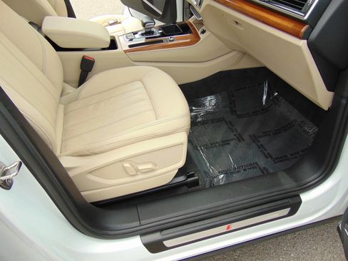 Used 2022 Audi Q5 2.0T Premium Plus w/ Premium Plus Package image 13