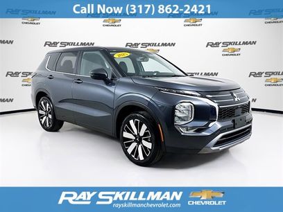 Used 2025 Mitsubishi Outlander SE