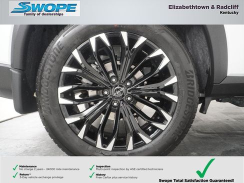 Used 2026 Nissan Rogue SV AWD/4WD image 29