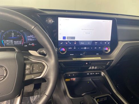 Used 2026 Lexus TX 350 AWD w/ Technology Package image 18
