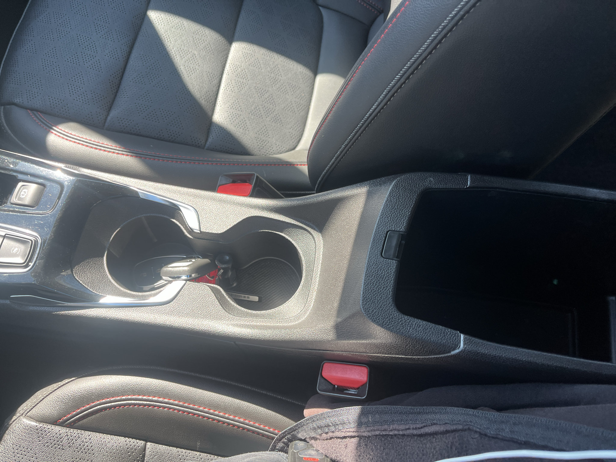 Used 2023 Chevrolet Bolt EUV Premier w/ Sun & Sound Package FWD image 28