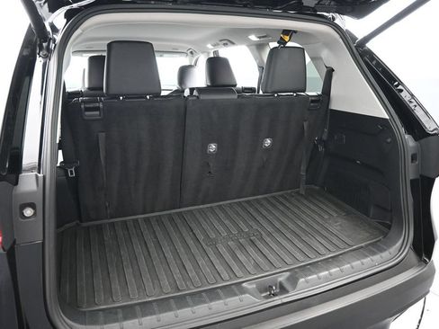 Used 2024 Toyota Grand Highlander AWD image 25