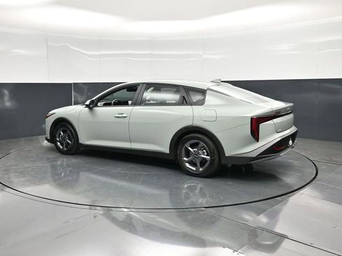 Used 2025 Kia K4 FWD image 10