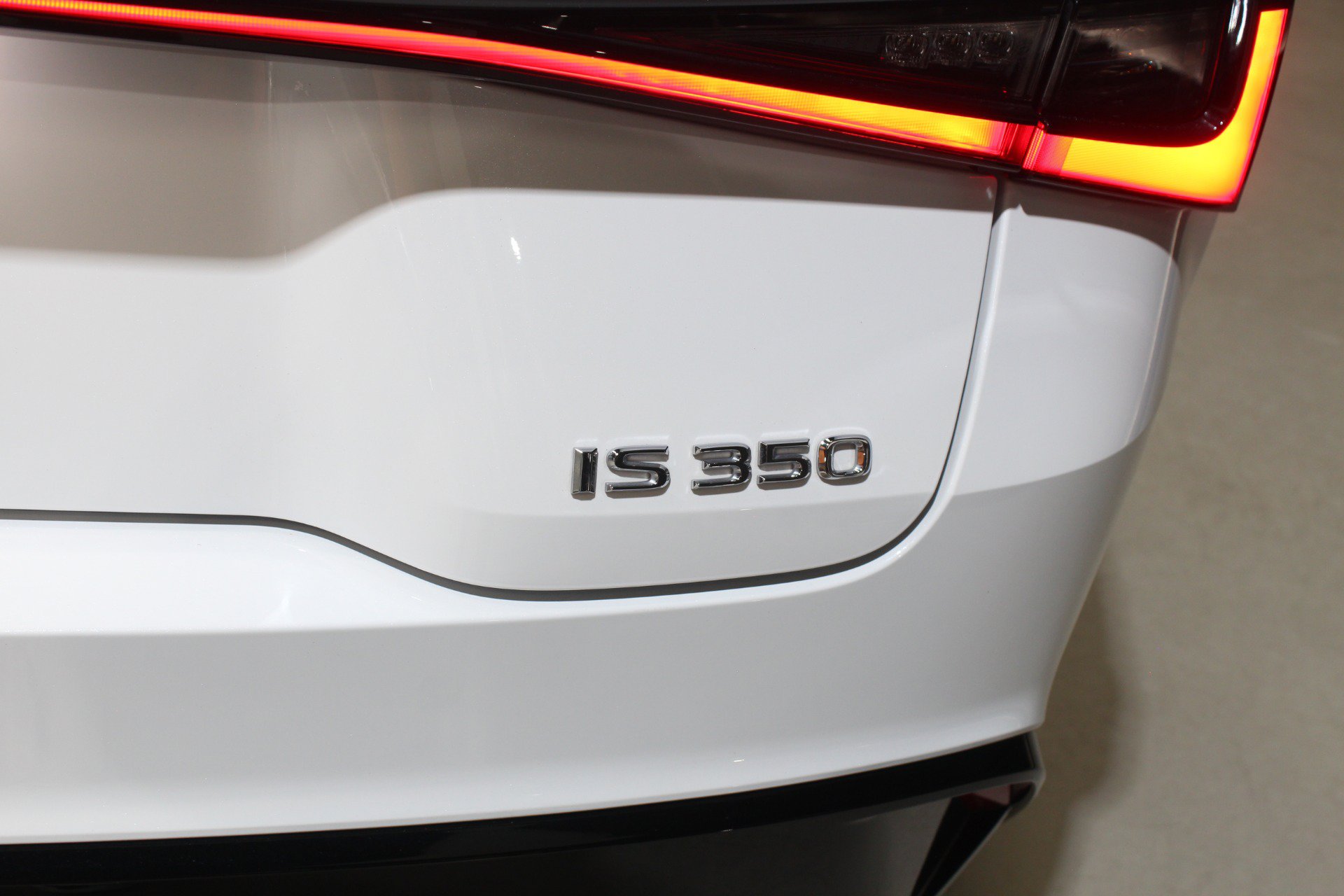 Used 2024 Lexus IS 350 F Sport RWD image 15