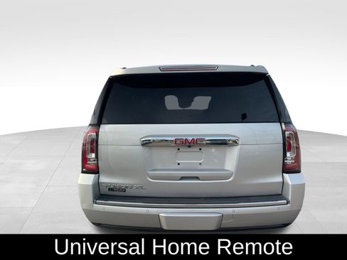 Used 2016 GMC Yukon XL Denali w/ Open Road Package image 11