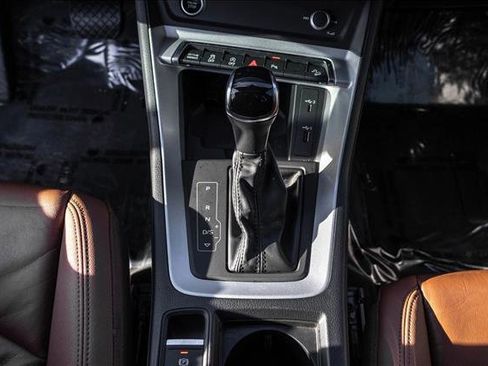 Used 2021 Audi Q3 2.0T Premium Plus w/ Premium Plus Package image 19