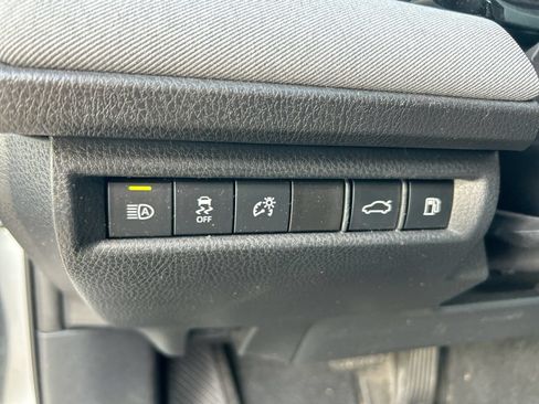 Certified 2025 Toyota Camry LE FWD image 25