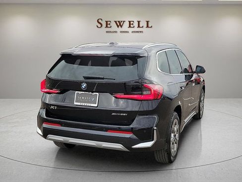 New 2026 BMW X1 xDrive28i w/ Technology Package AWD/4WD image 5