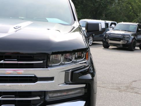 Used 2019 Chevrolet Silverado 1500 LTZ w/ LTZ Premium Package AWD/4WD image 12