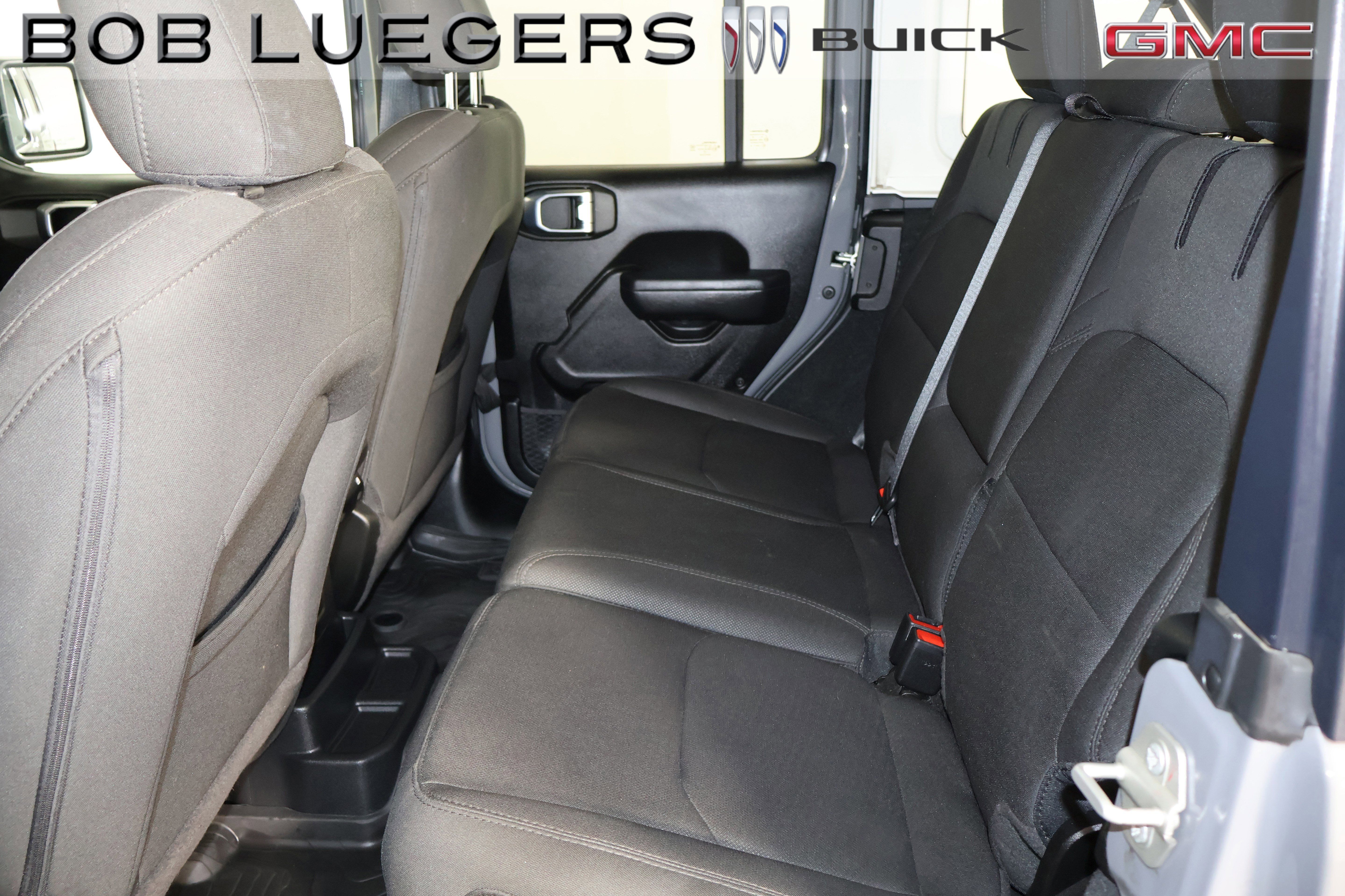Used 2023 Jeep Wrangler Unlimited w/ Cold Weather Group AWD/4WD image 10