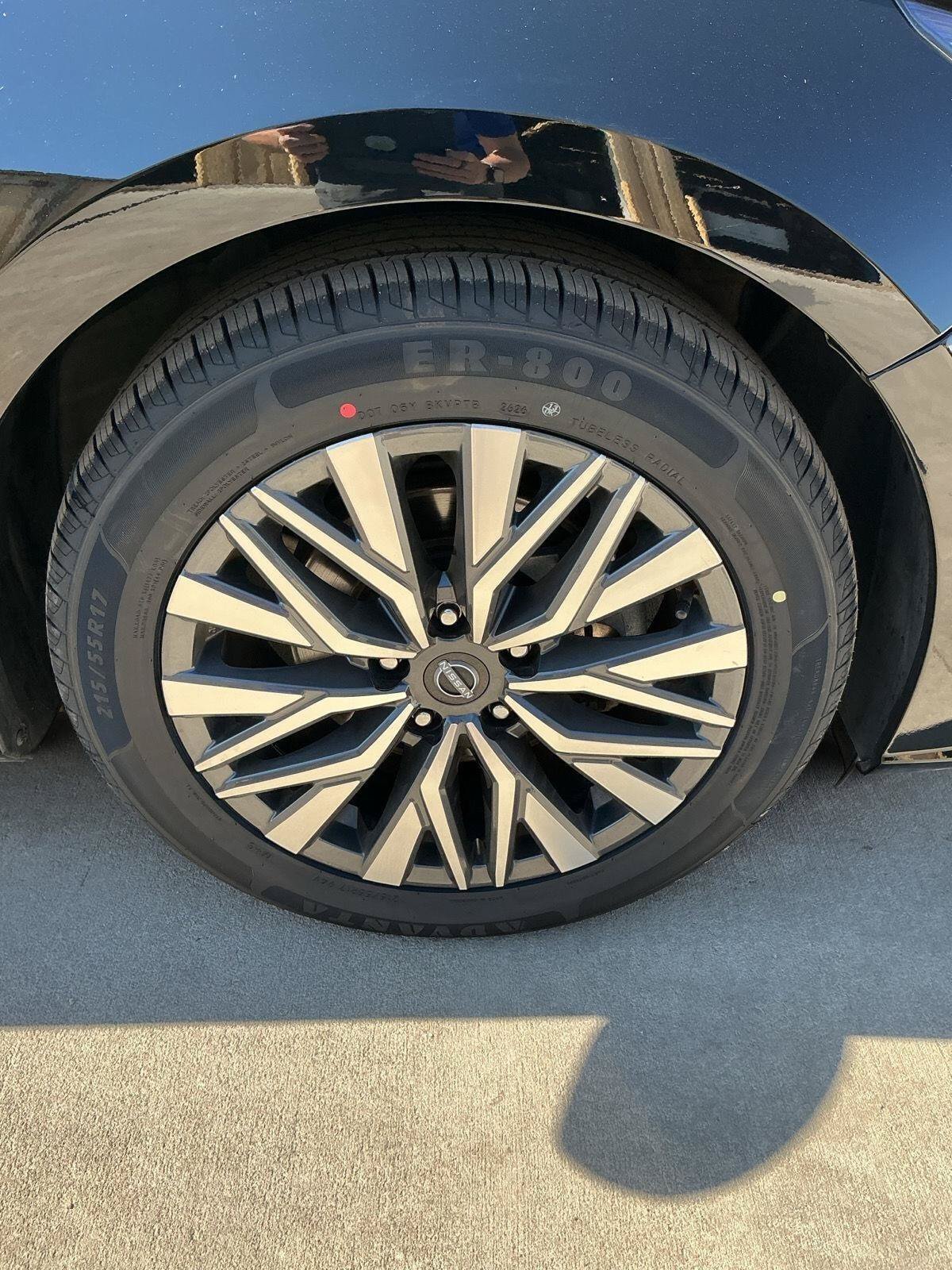 Used 2024 Nissan Altima 2.5 SV FWD image 10