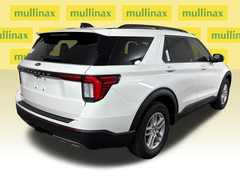 New 2026 Ford Explorer Active w/ Active Comfort Package RWD image 4