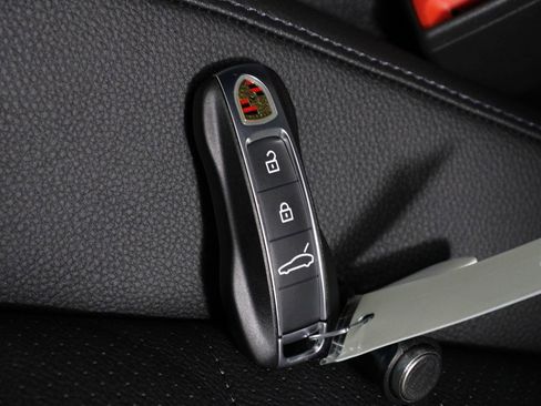 New 2026 Porsche Panamera RWD image 23