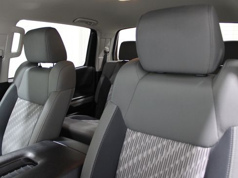 Used 2019 Toyota Tundra SR5 image 5