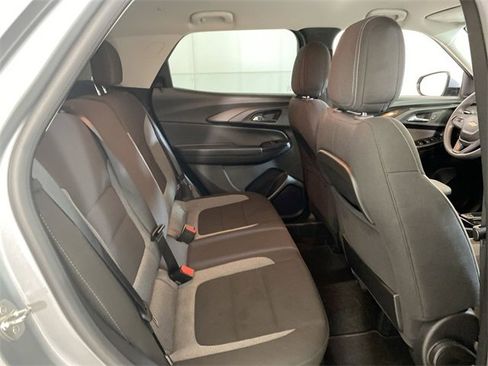 Used 2023 Chevrolet TrailBlazer LT w/ Convenience Package image 31