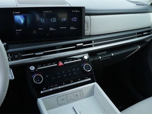 Certified 2025 Hyundai Santa Fe SEL image 16