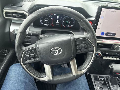 Used 2024 Toyota Tacoma TRD Off-Road AWD/4WD image 16