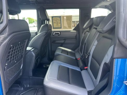 Used 2024 Ford Bronco Black Diamond AWD/4WD image 16
