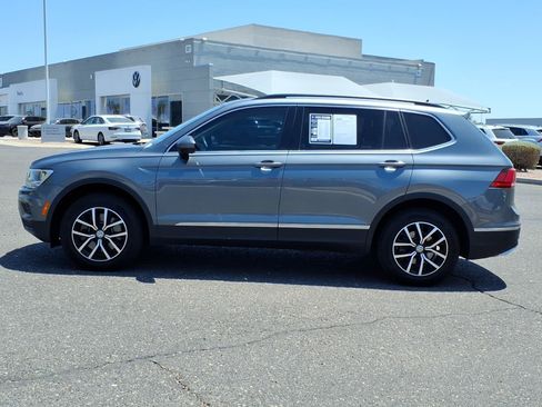 Used 2021 Volkswagen Tiguan SE AWD/4WD image 4