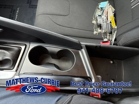 Used 2023 Hyundai Elantra SEL FWD image 19