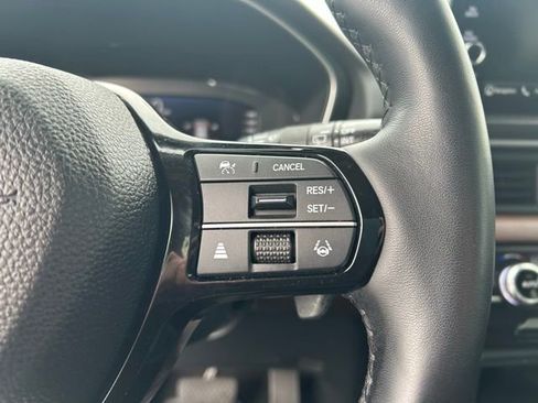 Used 2024 Honda Pilot Elite image 12