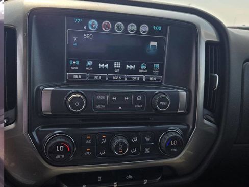 Used 2018 Chevrolet Silverado 1500 LT w/ LT Eassist Package image 24