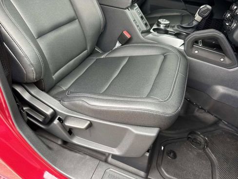 New 2025 Ford Bronco Badlands image 15