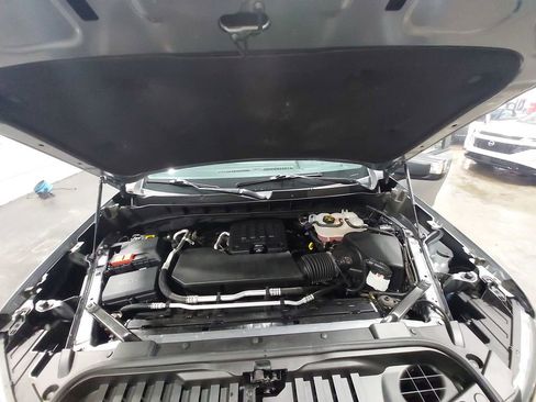 Used 2023 Chevrolet Silverado 1500 LT image 30