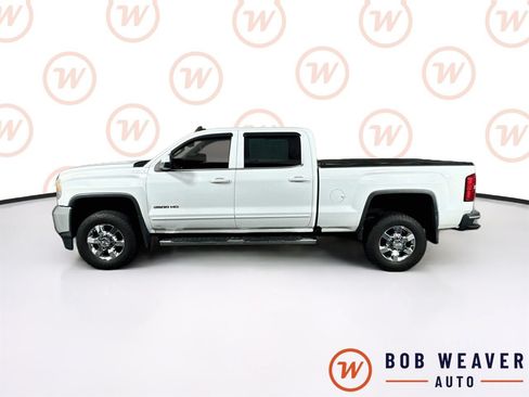 Used 2015 GMC Sierra 2500 SLE w/ SLE Preferred Package AWD/4WD image 4