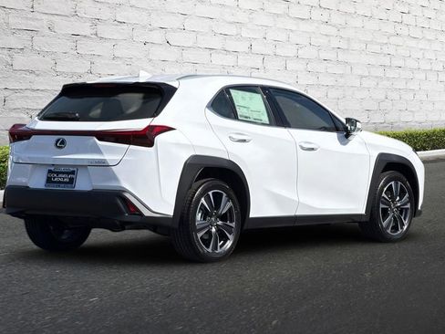 New 2026 Lexus UX 300h FWD image 4