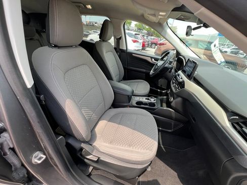 Used 2021 Ford Escape SE w/ SE Sport Appearance Package AWD/4WD image 27