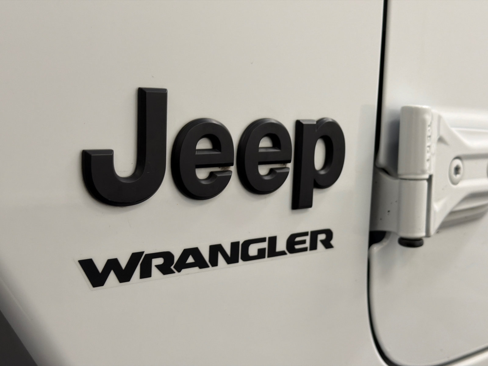 Used 2022 Jeep Wrangler Sport AWD/4WD image 13