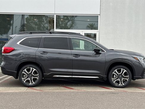 New 2026 Subaru Ascent Limited image 3