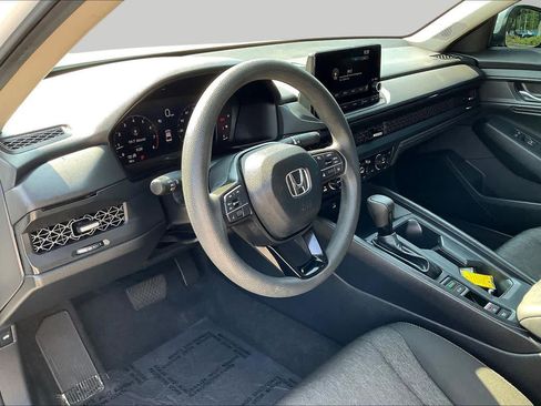 Used 2023 Honda Accord EX image 18