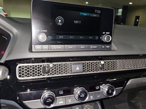 Used 2023 Honda Civic LX image 20