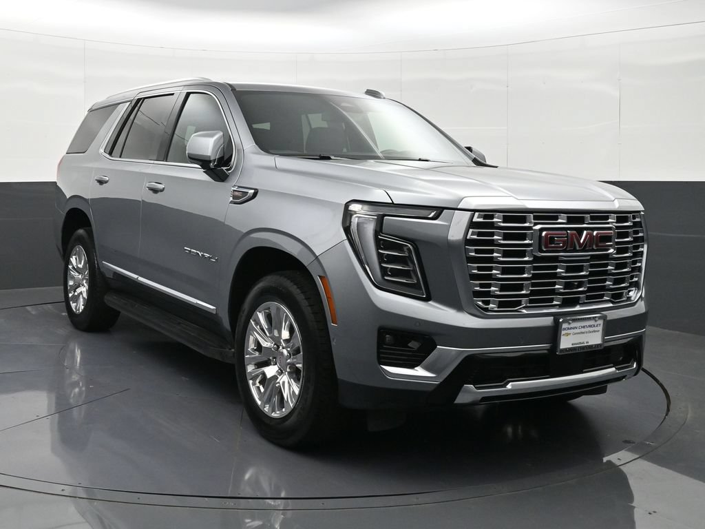 Used 2025 GMC Yukon Denali AWD/4WD image 7